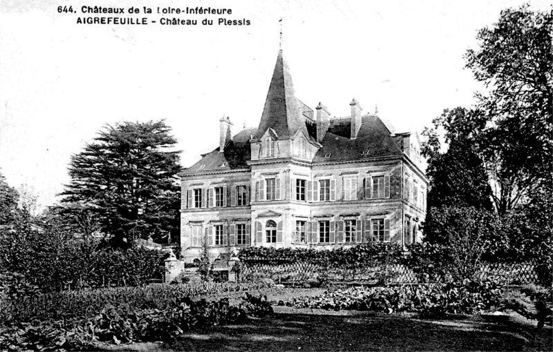 Château du Plessis à Aigrefeuille-sur-Maine (Bretagne).