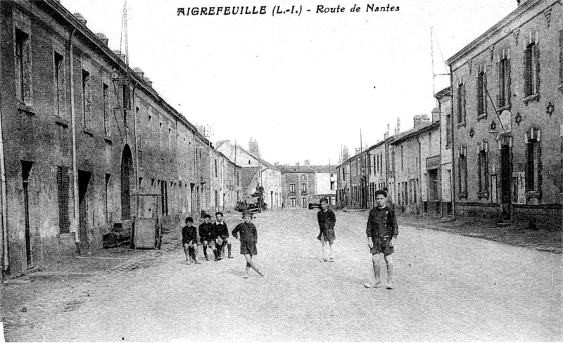 Ville d'Aigrefeuille-sur-Maine (Bretagne).