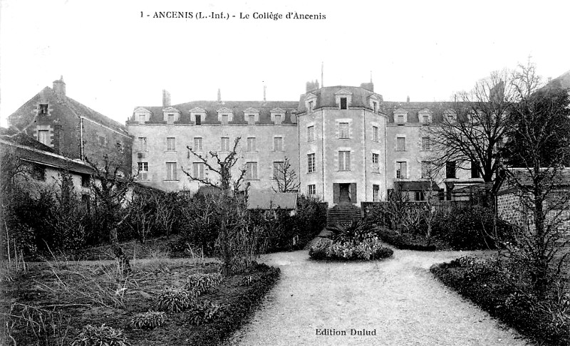 Collège d'Ancenis (anciennement en Bretagne).