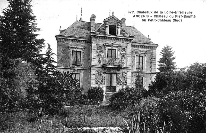 Château du Fief-Bouillé à Ancenis (anciennement en Bretagne).