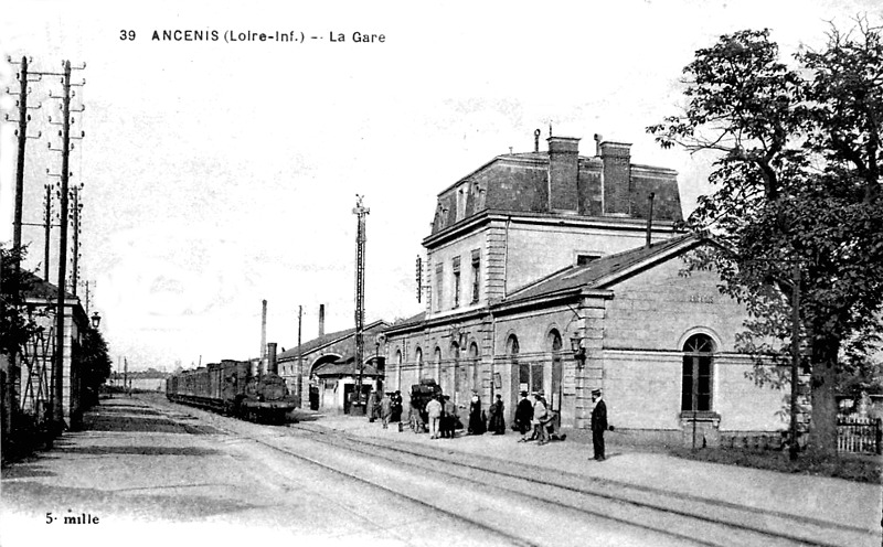 Gare d'Ancenis (anciennement en Bretagne).