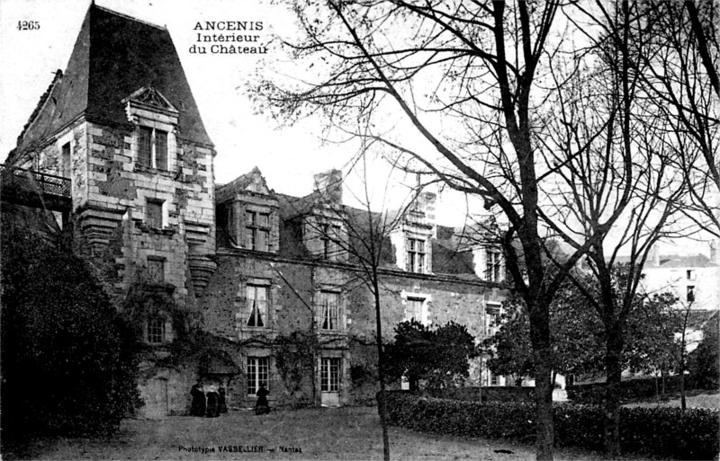 Chteau d'Ancenis (anciennement en Bretagne).