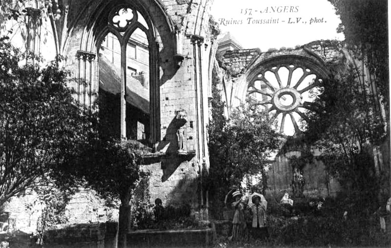 L'abbaye de Toussaint  Angers.