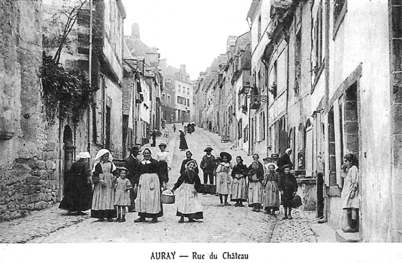 Auray : rue du Château (Bretagne).