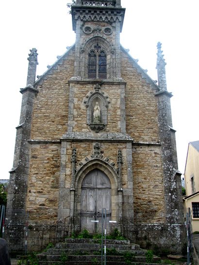 Auray : église Notre-Dame de Lourdes