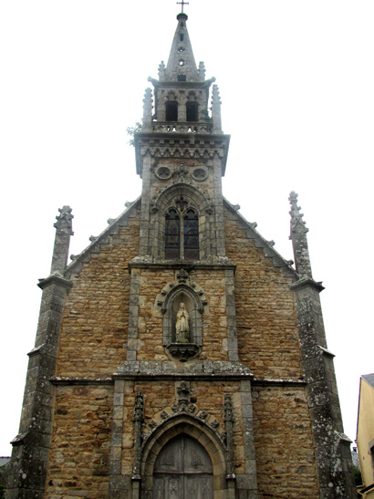 Auray : glise Notre-Dame de Lourdes