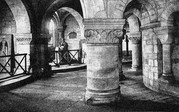 Basilique de Saint-Denis : Louis XVI à la crypte