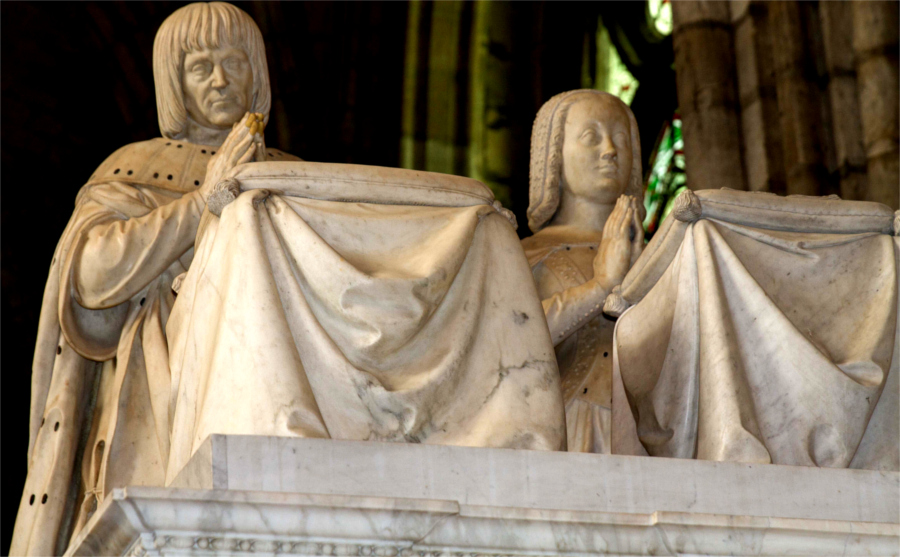 Tombeau d'Anne de Bretagne et de Louis XII dans la basilique de Saint-Denis (Paris).