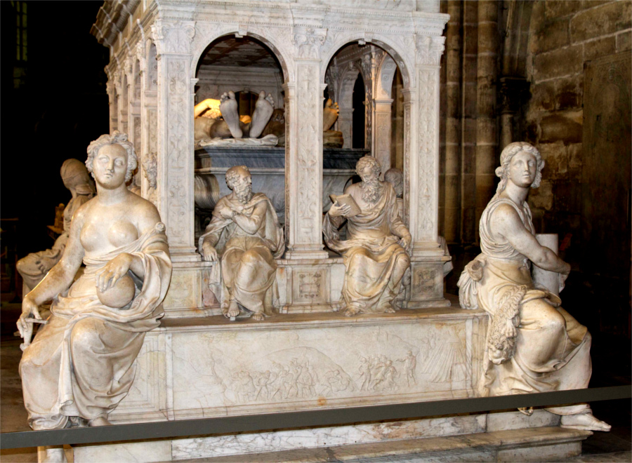 Tombeau d'Anne de Bretagne et de Louis XII dans la basilique de Saint-Denis (Paris).