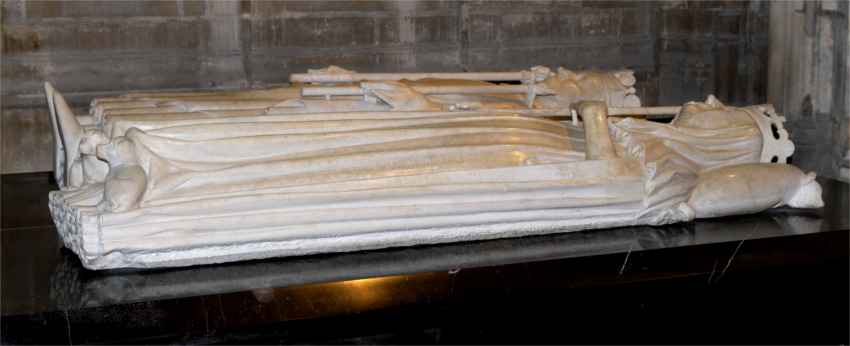 Basilique de Saint-Denis : gisants de Charles VI dit le Fou et d'Isabeau de Bavire.
