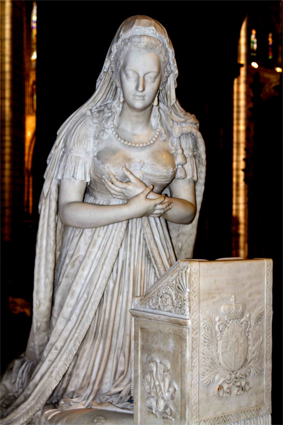 Basilique de Saint-Denis : Marie-Antoinette (1755-1793), reine de France, pouse de Louis XVI.