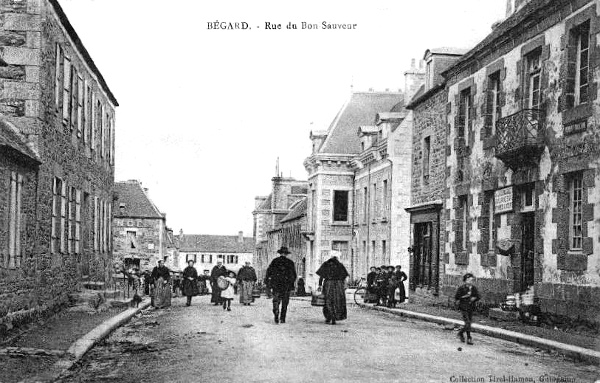 Rue de Bégard (Bretagne).