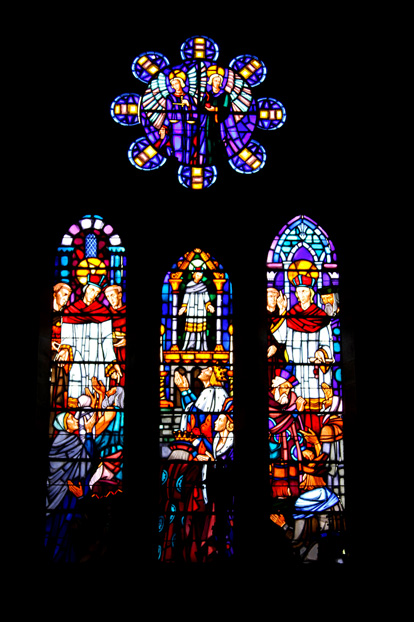 Belle-Isle-en-Terre (Bretagne) : église Saint-Jacques-le-Majeur (vitrail)