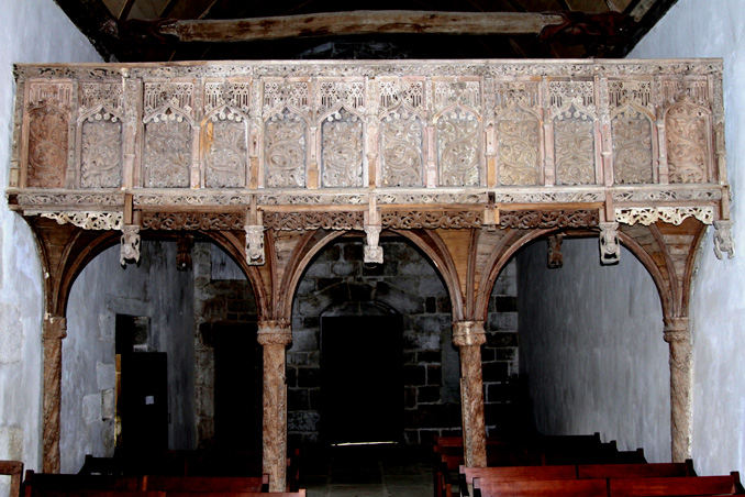 Belle-Isle-en-Terre (Bretagne) : chapelle de Locmaria (jub)