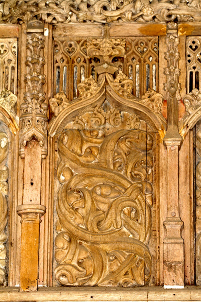 Belle-Isle-en-Terre (Bretagne) : chapelle de Locmaria