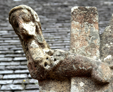 Belle-Isle-en-Terre (Bretagne) : chapelle de Locmaria