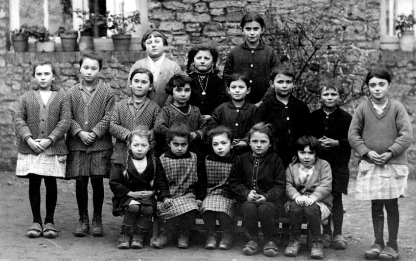 Enfants de Besn (anciennement en Bretagne).