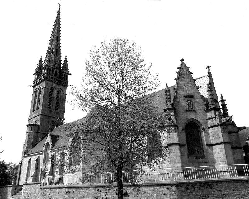 Eglise de Bieuzy-les-Eaux (Bretagne).
