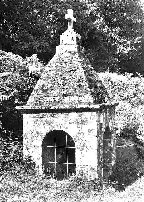 Fontaine de Billio (Bretagne).
