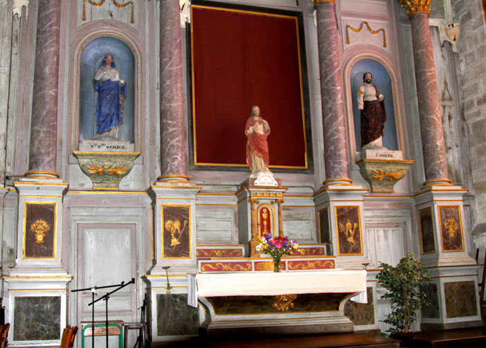 Chapelle latrale de l'glise Saint-Briac de Bourbriac (Bretagne)