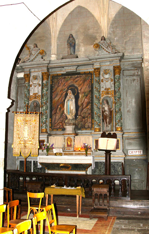 Chapelle latrale de l'glise Saint-Briac de Bourbriac (Bretagne)