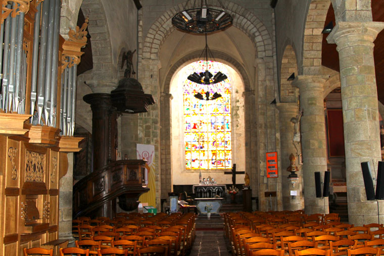 L'glise Saint-Briac de Bourbriac (Bretagne)