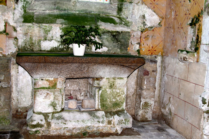 Crypte de l'glise Saint-Briac de Bourbriac (Bretagne)