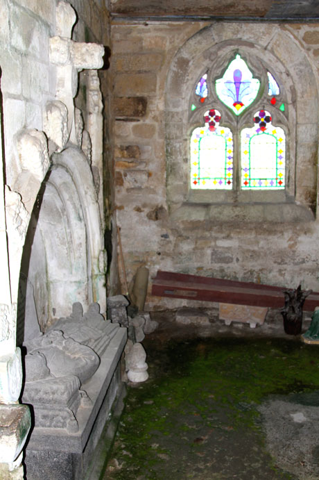 Crypte de l'glise Saint-Briac de Bourbriac (Bretagne)