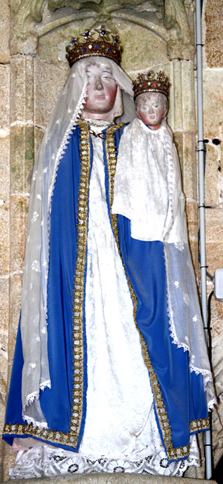 Statue de l'glise Saint-Briac de Bourbriac (Bretagne)