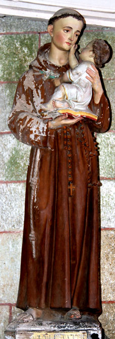 Statue de l'glise Saint-Briac de Bourbriac (Bretagne)