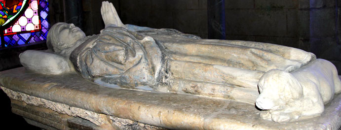 Tombeau de l'glise Saint-Briac de Bourbriac (Bretagne)