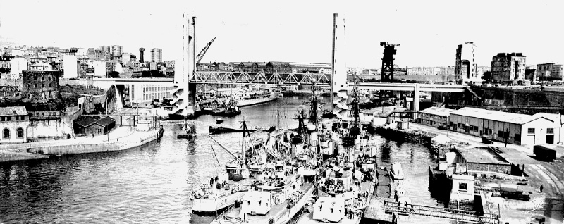 Brest (en Bretagne) et son pont national (aujourd'hui de Recouvrance).