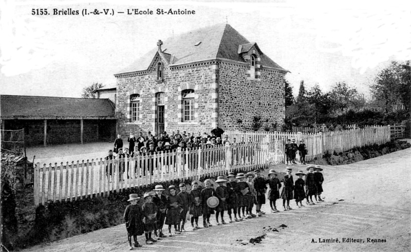Ecole de Brielles (Bretagne).