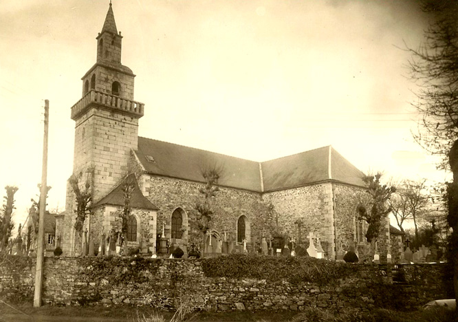 Eglise de Buhulien (Bretagne)