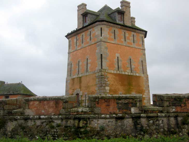 Ville de Camaret-sur-Mer (Bretagne) : tour Vauban..