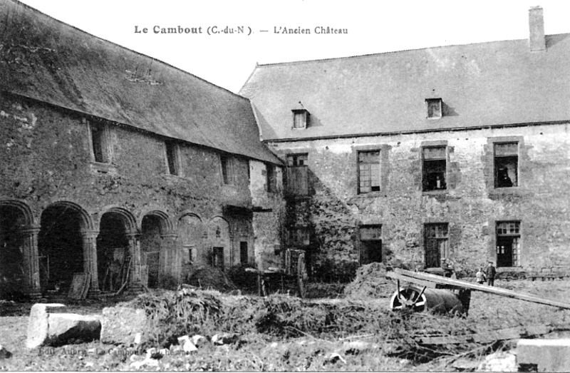 L'ancien château de Cambout (Bretagne).