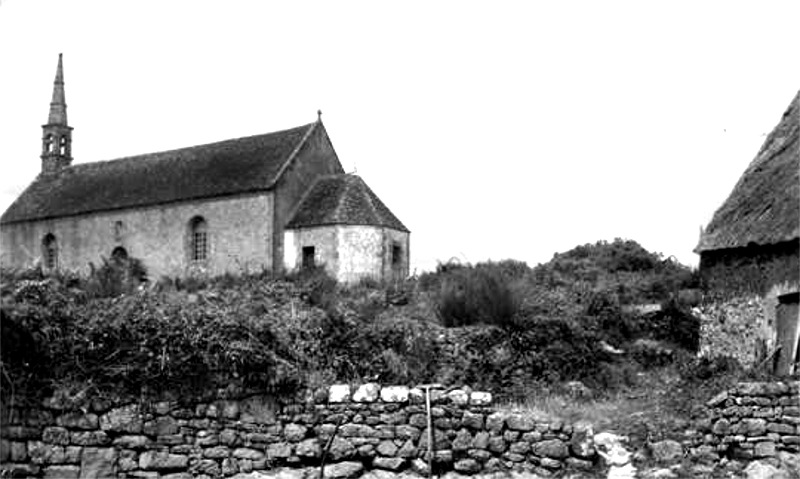 Chapelle Saint-Michel de Carnac (Bretagne).