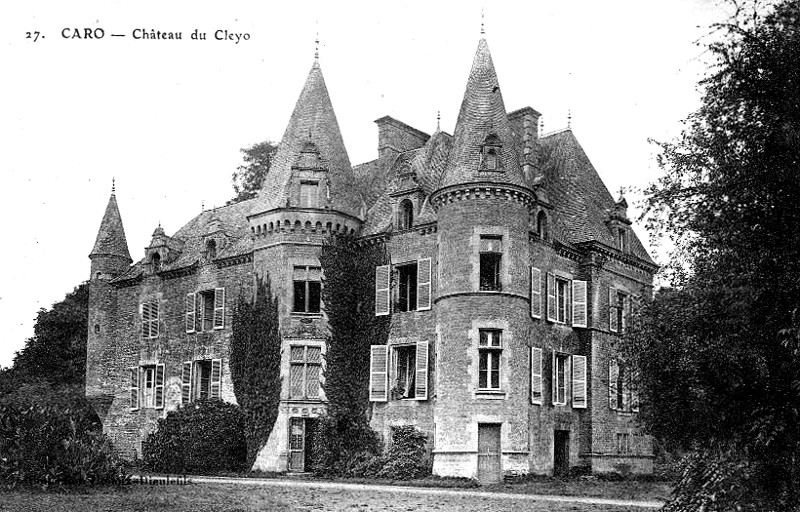 Chteau du Cleyo  Caro (Bretagne).