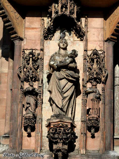 Cathdrale de Strasbourg : faade Sud du transept (vers 1220-1235)