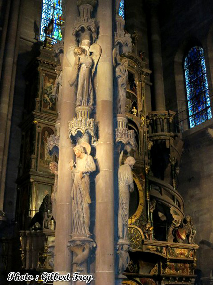 Cathédrale de Strasbourg : la colonne des Anges