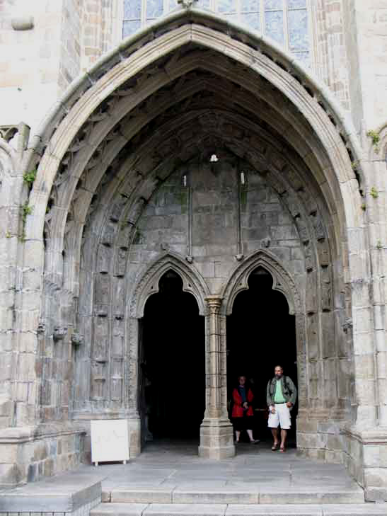 cathédrale ou église de Tréguier (Bretagne)