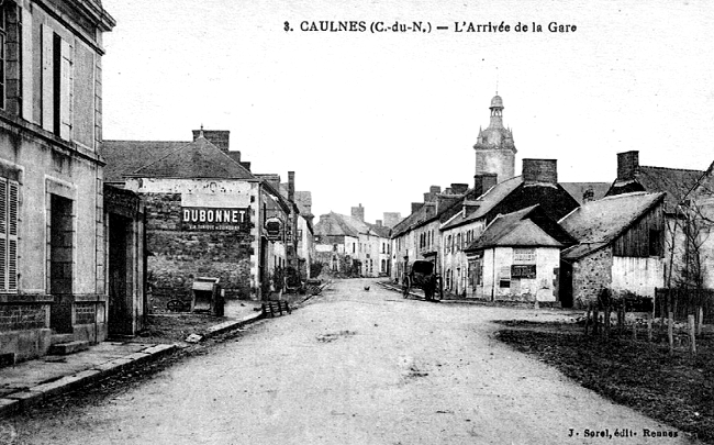 Ville de Caulnes (Bretagne).