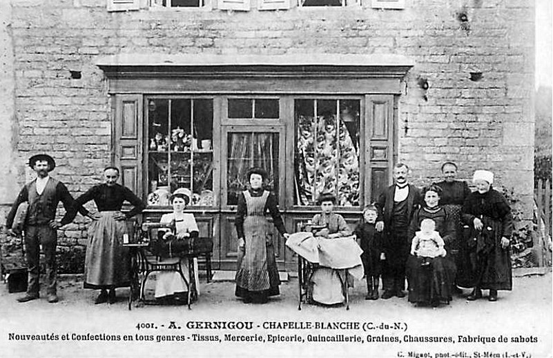 Chapelle-Blanche (Bretagne) : magasin Guernigou.