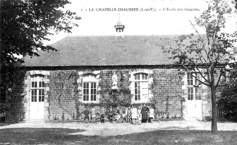 Ville de la Chapelle-Chaussée (Bretagne).