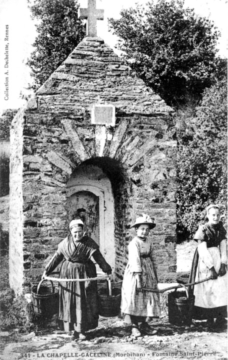 Fontaine de La Chapelle-Gaceline (Bretagne).