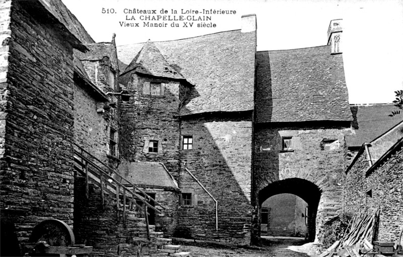 Chteau de la Motte-Glain  la Chapelle-Glain (anciennement en Bretagne).