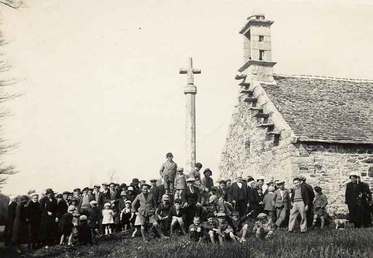 La chapelle de Gwennojen  Saint-Michel-en-Grve en 1930 (Bretagne).