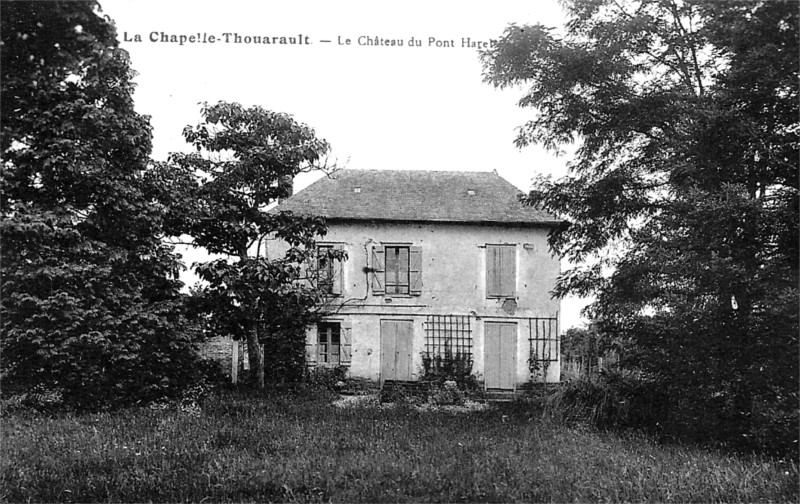 Chteau du Pont-Harel  la Chapelle-Thouarault (Bretagne).