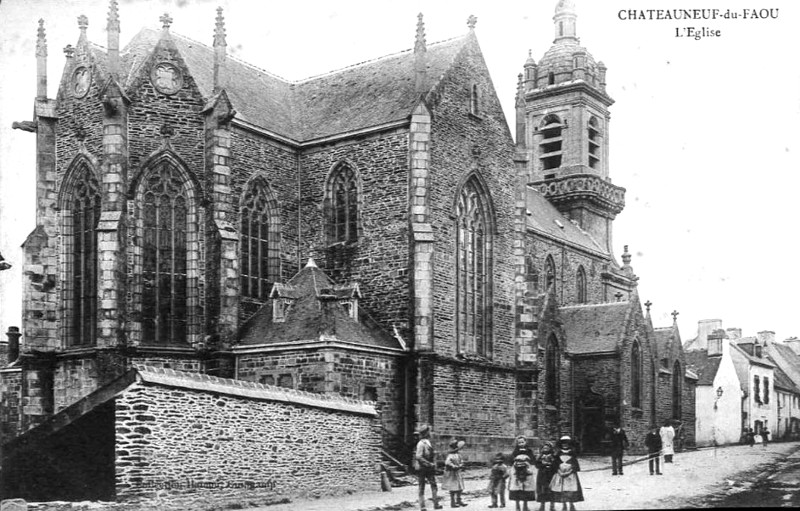 Eglise de Chateauneuf-du-Faou (Bretagne).