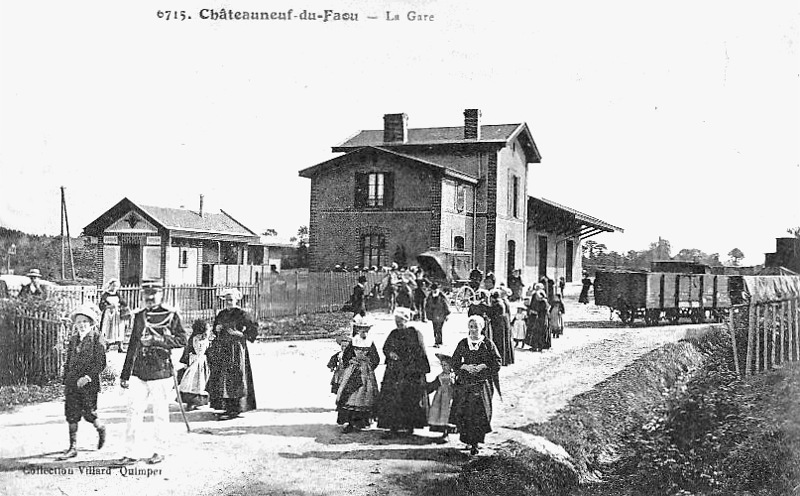 Gare de Chateauneuf-du-Faou (Bretagne).